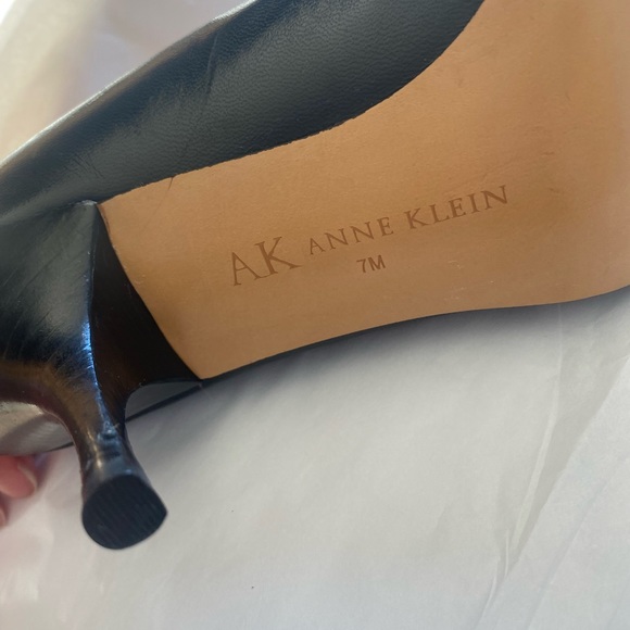 Anne Klein Shoes - Picture 5 of 7